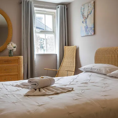 Regent House Apartment *